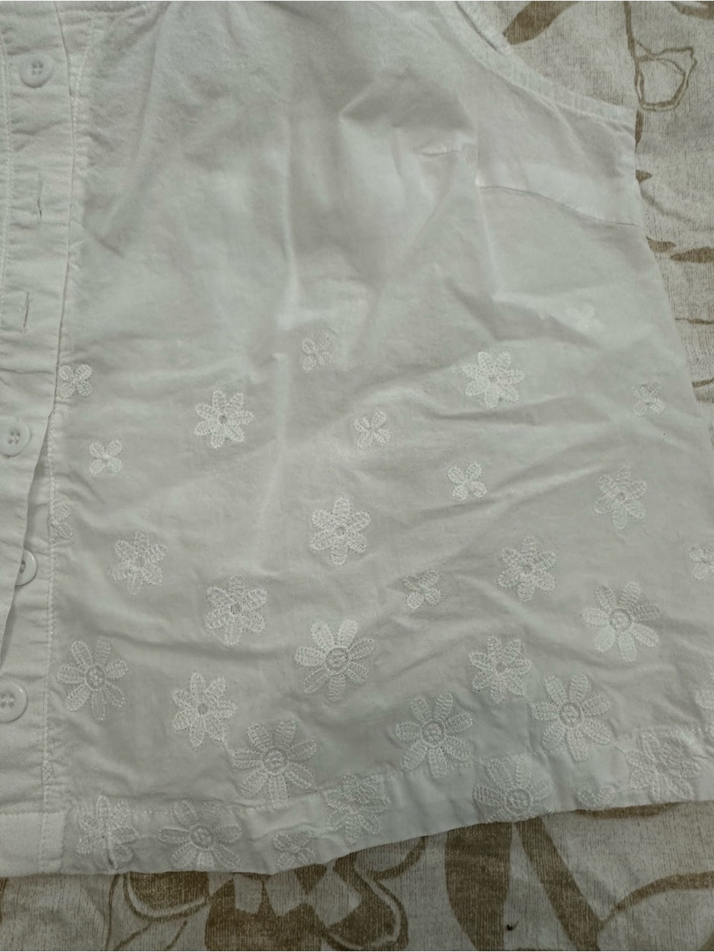 White Embroidered Button-Front Tank Top - Picture 5 of 5